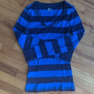 Blue long sleeve shirt